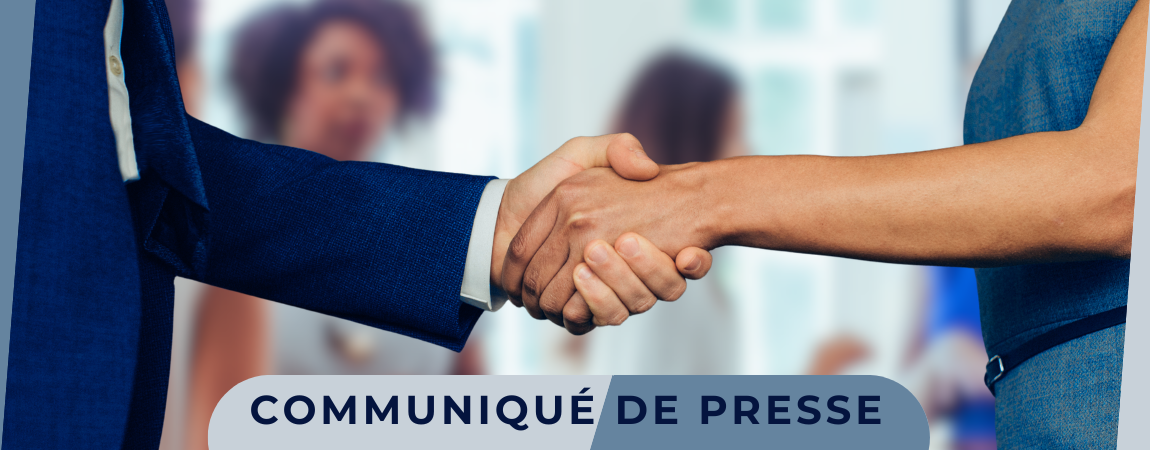 Deux mains se serrent : signature à l'unanimité d'un avenant sur le dialogue social et le financement du paritarisme au sein de la branche Mutualité